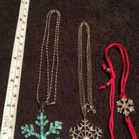 Snowflake bracelet, necklaces - Picture 3 of 3